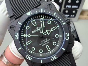 Bell & Ross BR 03 Diver Lum Outline BR03A-D-OL-CE/SRB