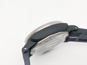 Panerai Submersible QuarantaQuattro Luna Rossa PAM01543