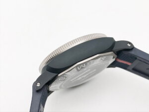 Panerai Submersible QuarantaQuattro Luna Rossa PAM01466